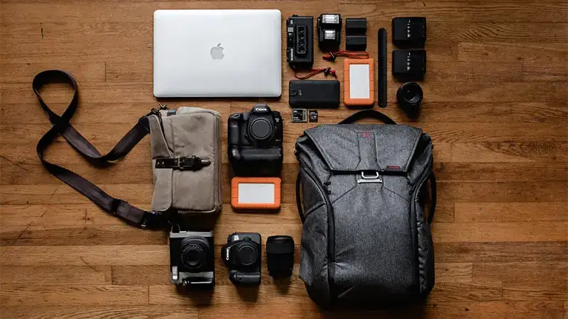 Top 9 Essential Photographic Accessories That Every Creative Needs